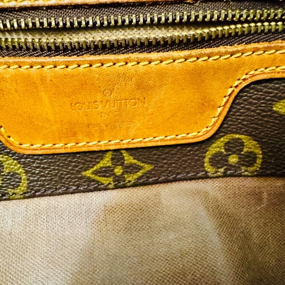 Louis Vuitton Shopping Tote Monogram Large Bag for Office and Travel - Picture 12 of 13